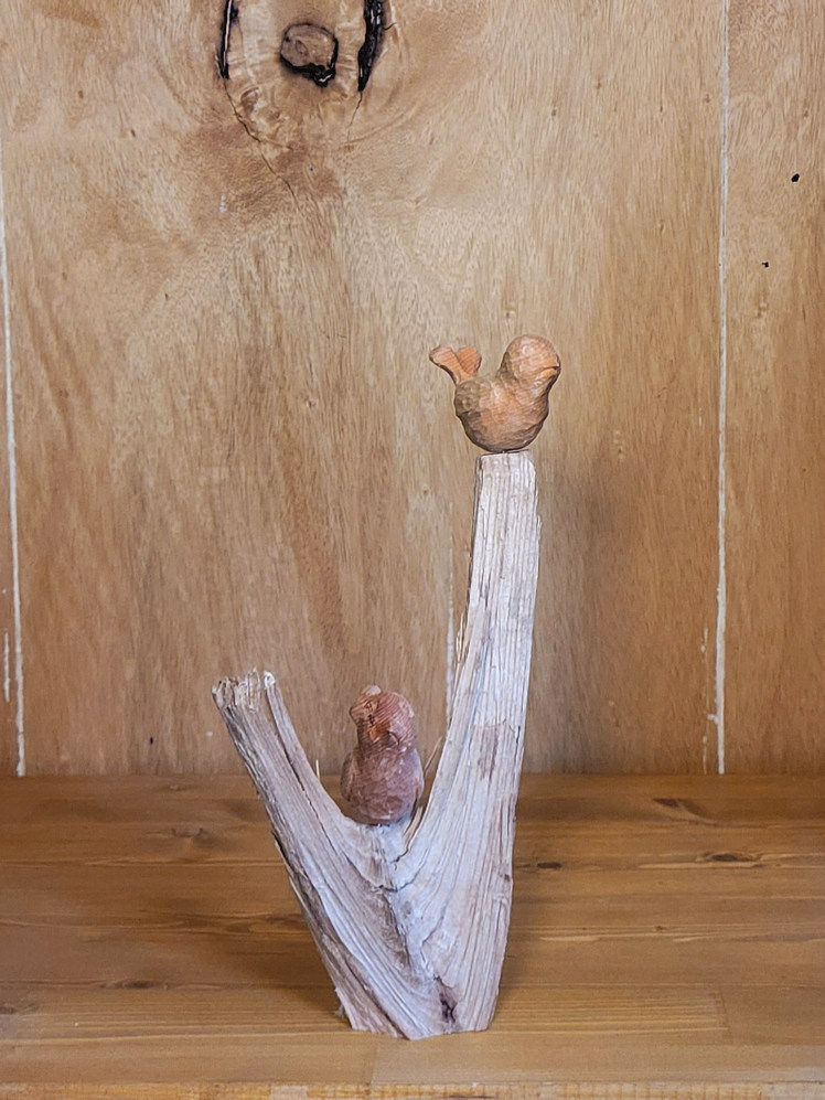 Holzschnitzerei_Erne_Vögel sitzend